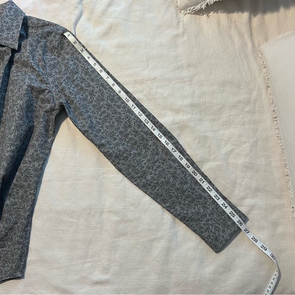 Men’s button up shirt - Picture 4 of 6